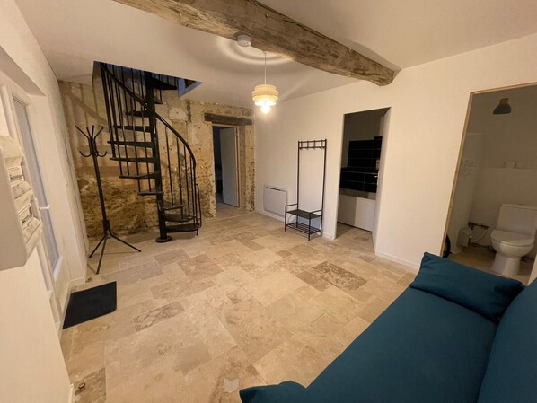 Smart TV, fireplace - Cosy house in the heart of the Perche Sarthe region (Bessé-sur-Braye)