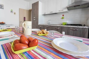 Standard-Apartment | Eigene Küche | Großer Kühlschrank