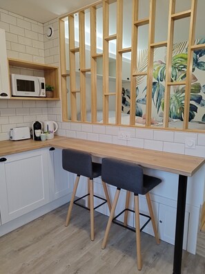 Interior - Charming studio 2 steps from the center, private parking space (Metz)