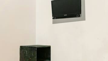 Kamar Double Standar | Wi-Fi gratis dan seprai linen