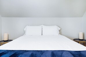 1 bedroom, desk, iron/ironing board, free WiFi