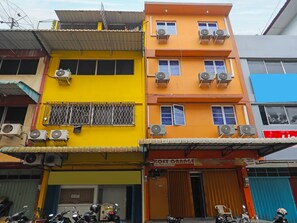 Exterior - Hotel O Pelangi House 789 Syariah (Batam)