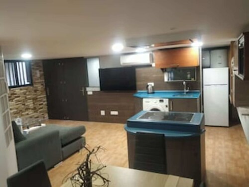 APT 3 DELUXE 3 ROOMS