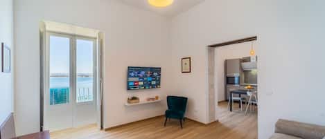 Fernseher