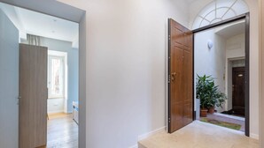 Uklassifisert bilde, 2 av 28, knapp