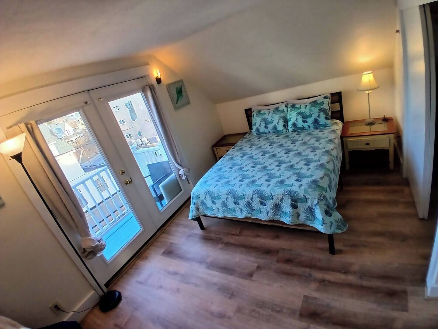 4 Schlafzimmer, Schreibtisch, Bügeleisen/Bügelbrett, kostenloses WLAN