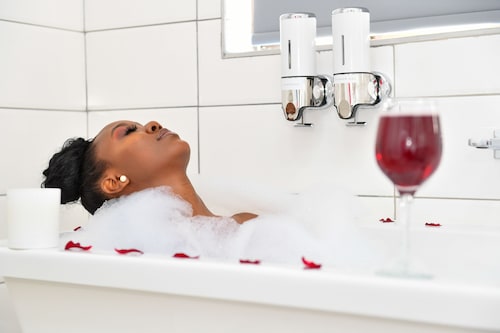 Next To Apartment Hotel 