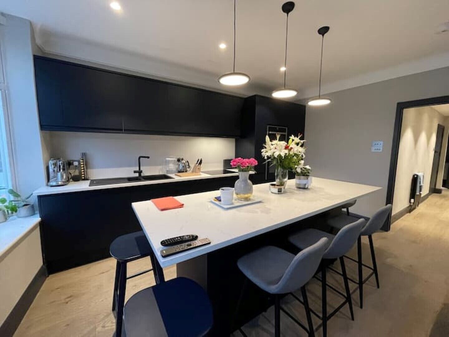 雪櫃、微波爐、焗爐、爐具