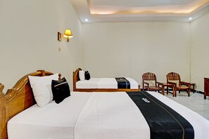 Phòng đôi hoặc 2 giường đơn Deluxe | Truy cập Internet không dây miễn phí, bộ trải giường 