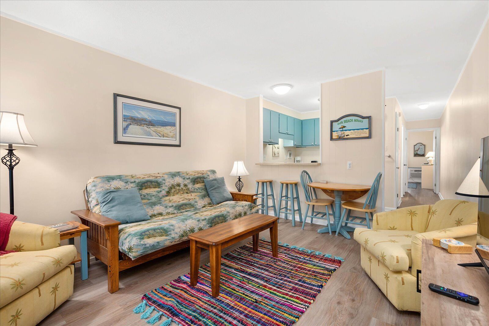 Beautiful 1 Bedroom Ocean City Condo in Orleans Ct with Outdoor Pool!