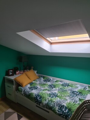 2 bedrooms, WiFi, bed sheets - Cozy and quiet apartment (Cóbreces)