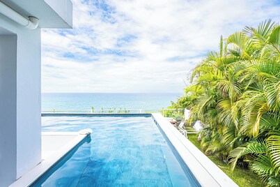 Stunning sea view villa 