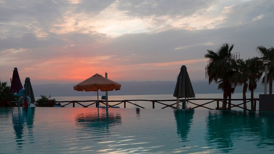 O Beach Hotel & Resort