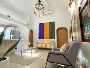 Smart TV, books - Relaxing House near the beach and river with pool (Santa María Tonameca)