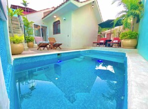 Outdoor pool - Relaxing House near the beach and river with pool (Santa María Tonameca)
