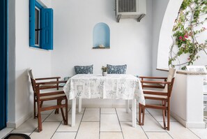 Standard Triple Room | Terrace/patio - CASTELLO STUDIOS (Naxos)