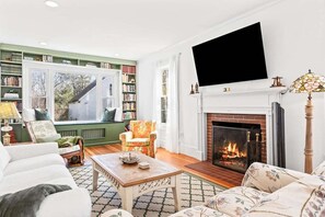 TV, fireplace, offices - Downeast Maine Retreat: 4br w/ AC (Ellsworth)