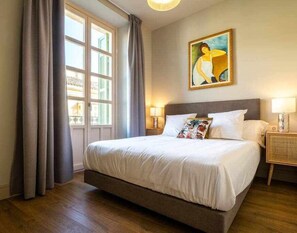 3 makuuhuonetta, silitysrauta/-lauta, Wi-Fi, vuodevaatteet