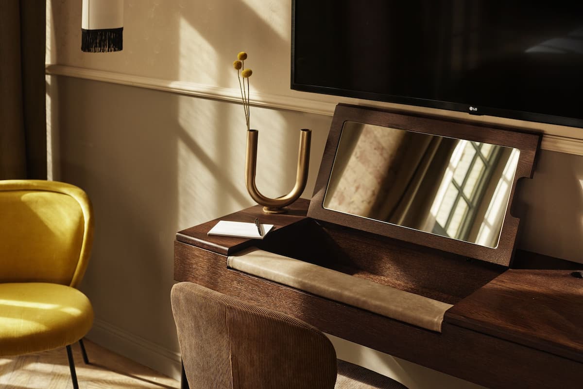 Hochwertige Bettwaren, Daunenbettdecken, Pillowtop-Betten, Minibar