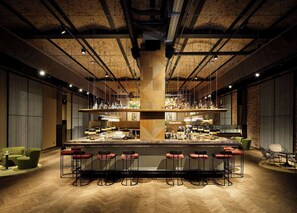 酒吧（店内）