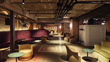 Bar (en la propiedad)