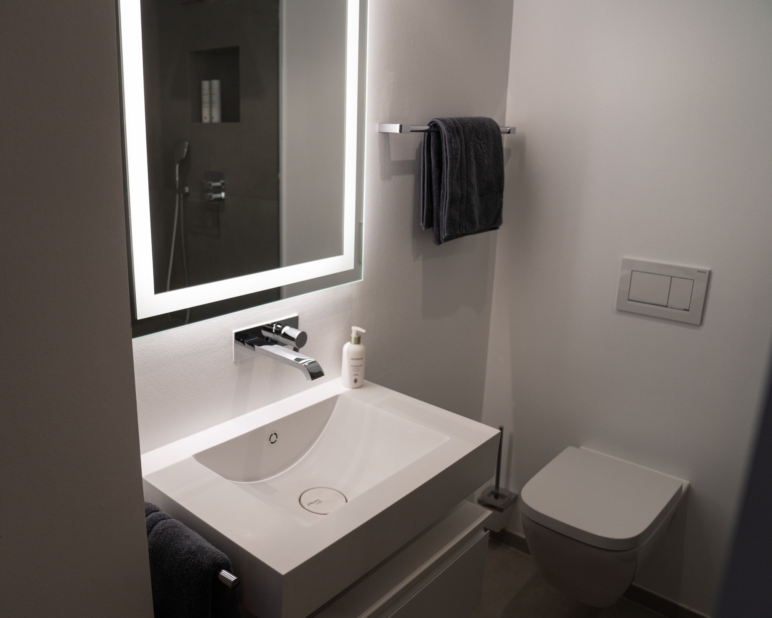 Classic Double Room, Private Bathroom | Bathroom