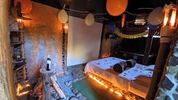 Design Room | 1 bedroom, Egyptian cotton sheets, premium bedding, down comforters