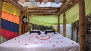 GLAMPING EL CRISTAL | Egyptian cotton sheets, premium bedding, down comforters - Biohotel Ecohouse (Guarne)
