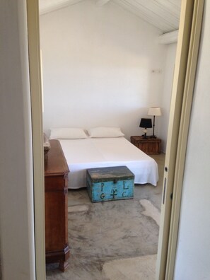 1 habitación y ropa de cama 