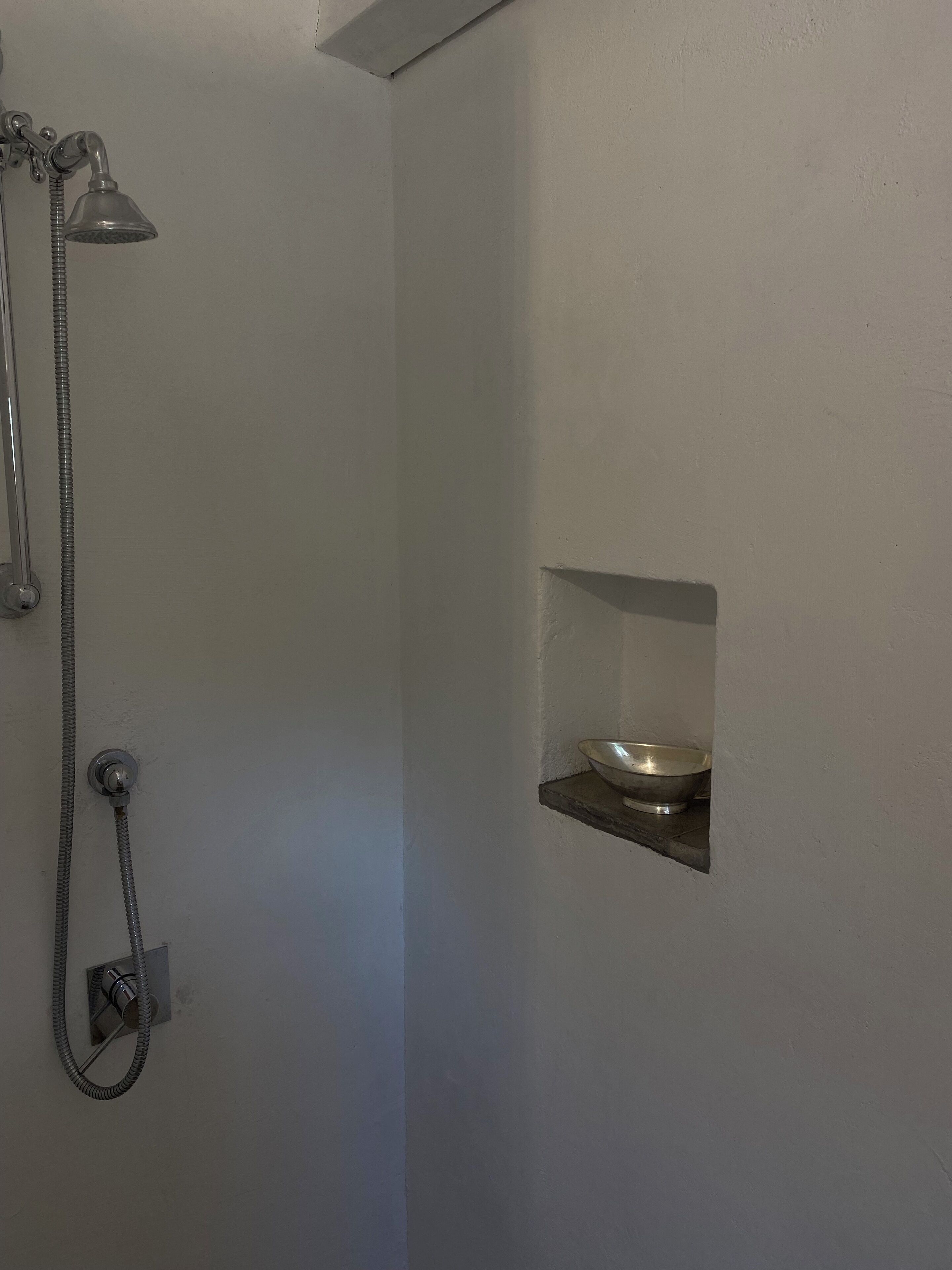 Dusche, Haartrockner, Bidet, Handtücher