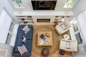 スマートテレビ、暖炉