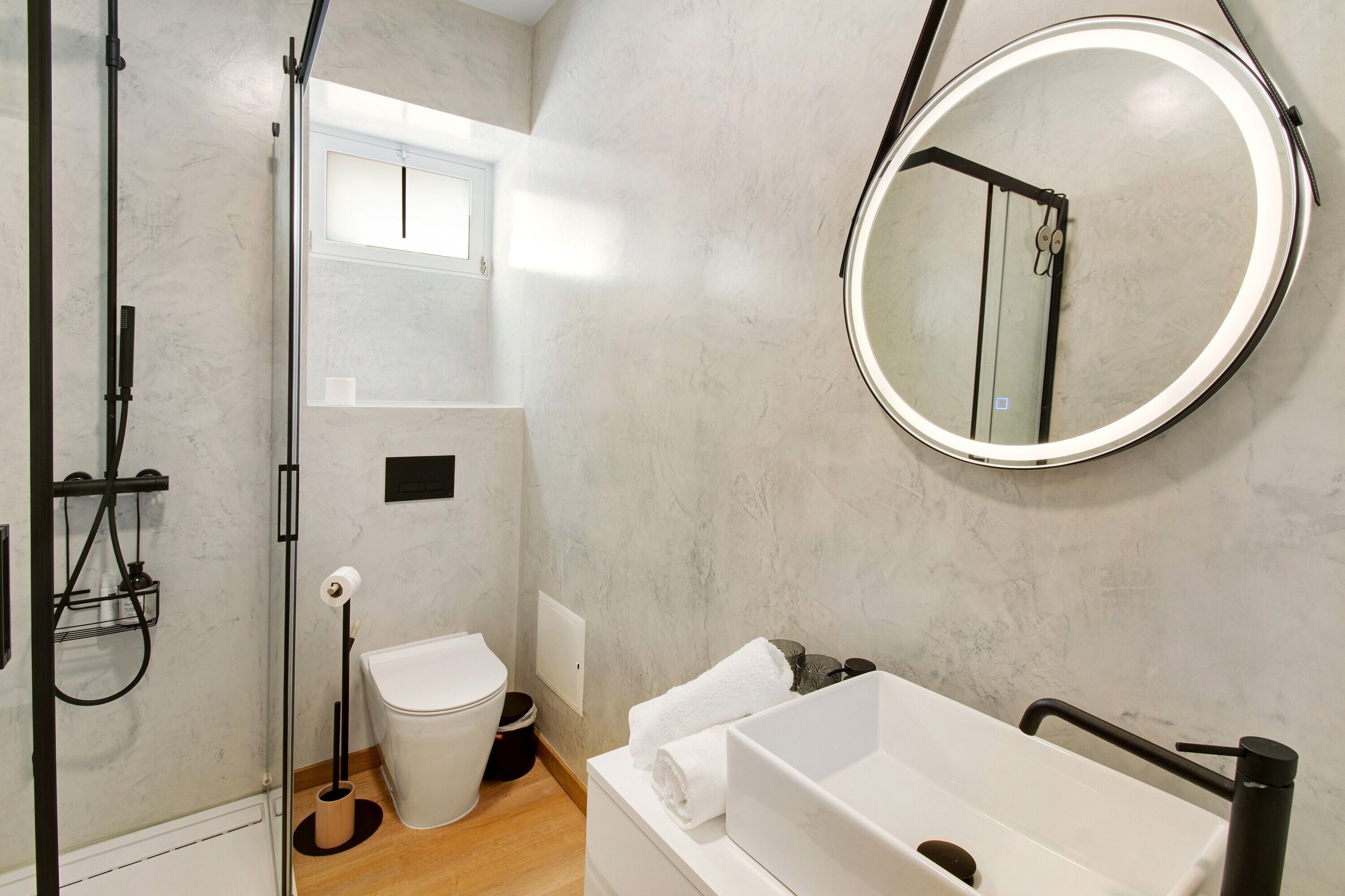 Shower, free toiletries, hair dryer, towels