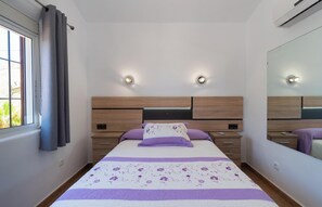 2 quartos, ferros/tábuas de passar roupa, Wi-Fi de cortesia