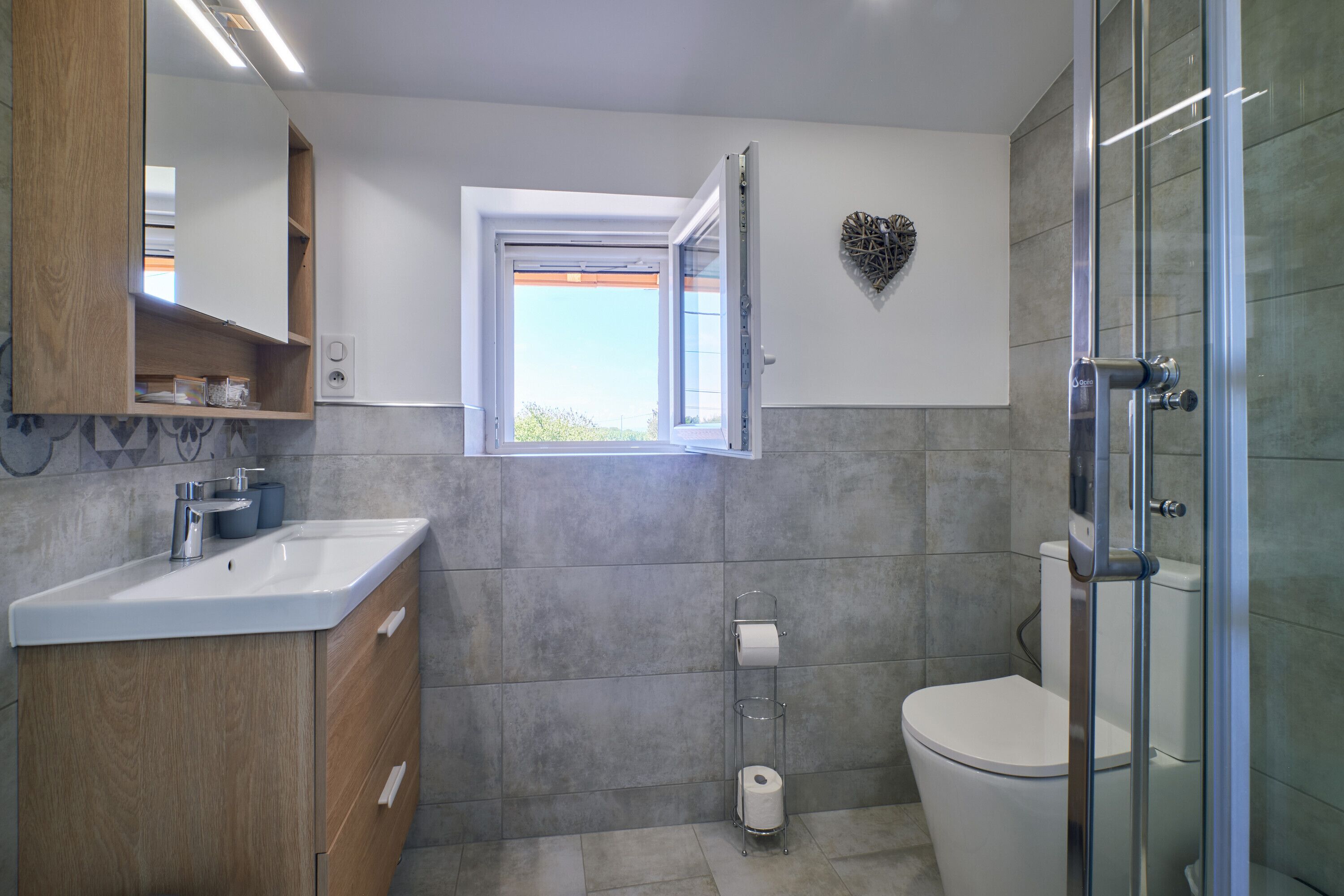 Een douche, een haardroger