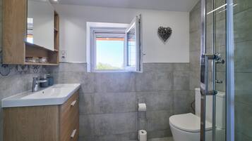 Chuveiro, secador de cabelo