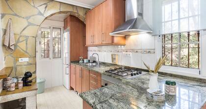 Holiday Home 'Mi Bella' with Private Pool, Wi-Fi and Air Conditioning