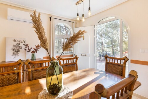 Holiday Home 'Mi Bella' with Mountain View, Wi-Fi and Air Conditioning