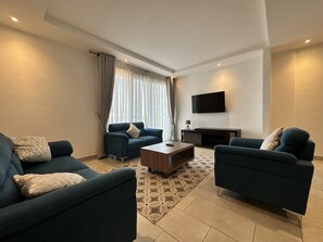 TV - Cozy 2 bedroom apartment in Labone (Accra)