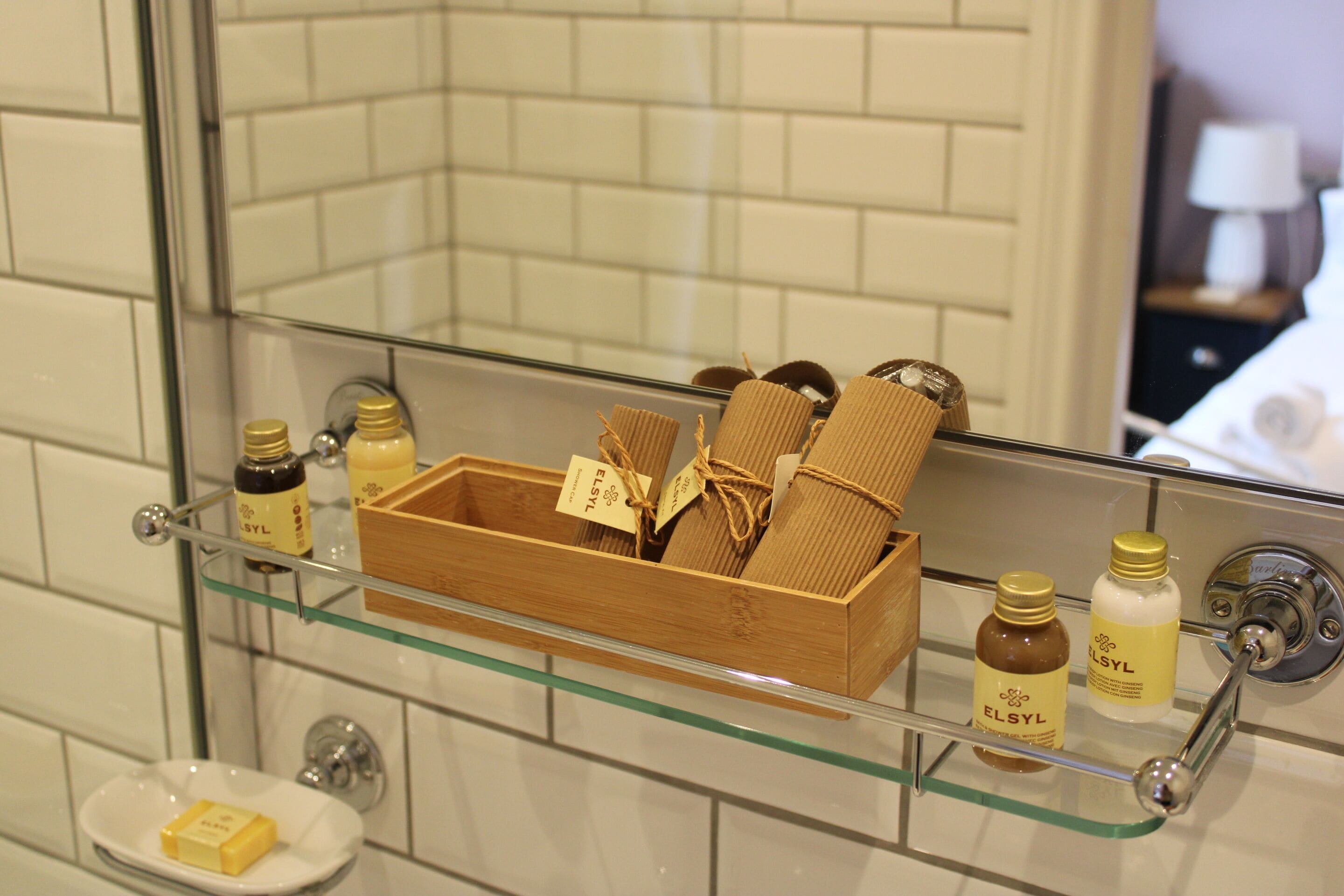 Deluxe Double Room, Ensuite | Bathroom | Free toiletries, hair dryer