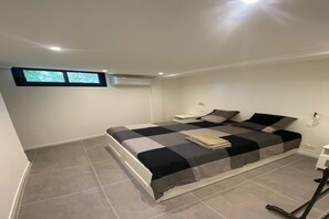 4 chambres, fer et planche à repasser, Wi-Fi