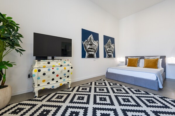1 bedroom, free WiFi, bed sheets - Via Toledo 55 - Apartment 5 people in the heart of Naples (Napoli)
