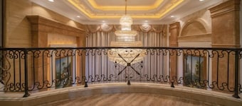 Guangning Overseas Chinese Hotel