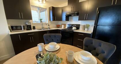 Cozy Lakeview Suite - Steps To The Beach & 15 Min To Downtown