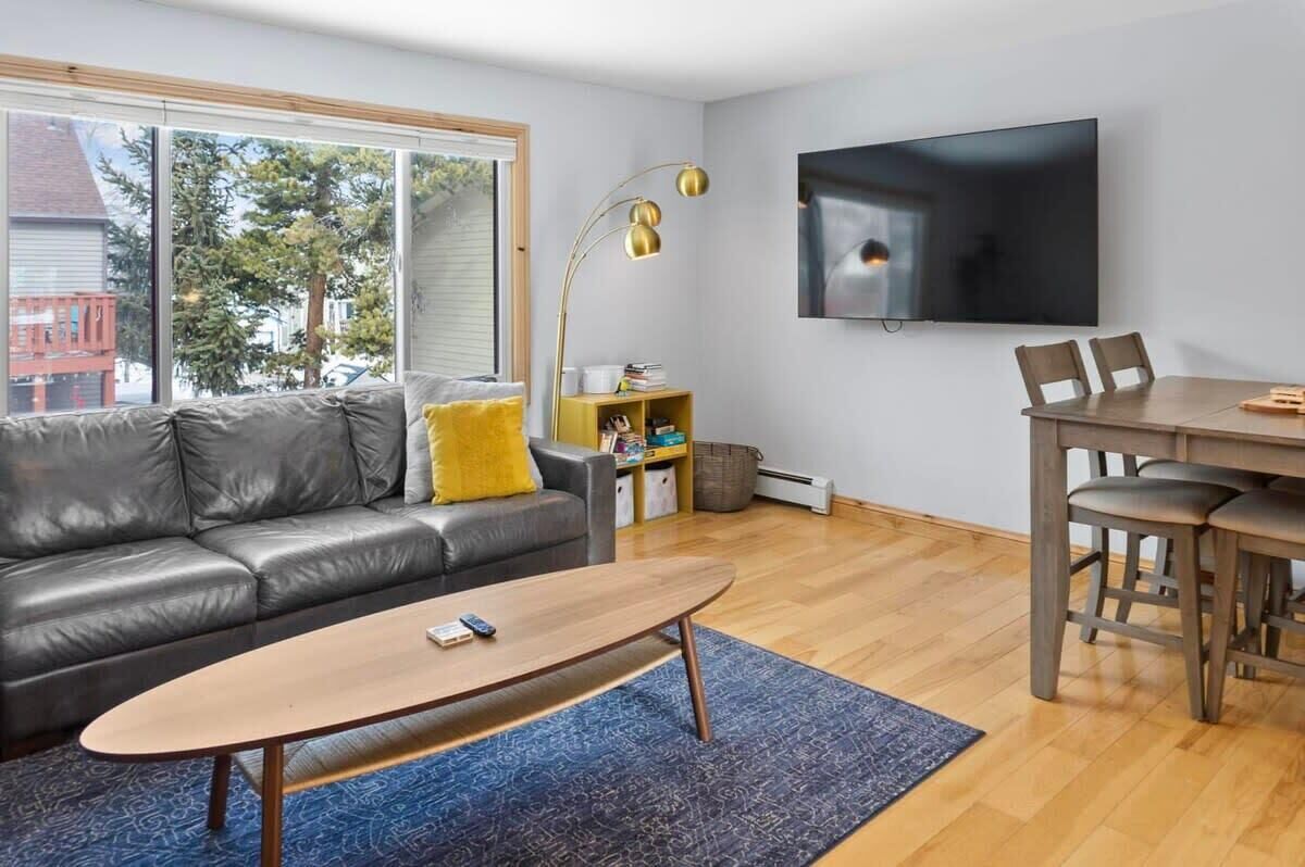 Stylish Frisco Condo⏐Walk to Main Street!