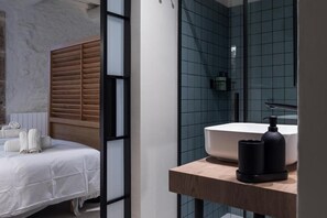 1 habitación, wifi y ropa de cama