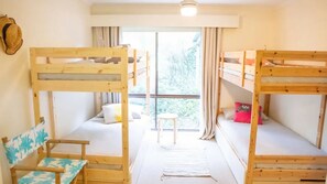 4 多间卧室、熨斗/熨衣板、WiFi