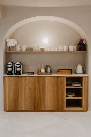 Daily buffet breakfast for a fee - Hotel Boutique Petit Luxe  (Terrassa)