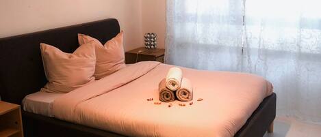 1 bedroom, iron/ironing board, WiFi, bed sheets