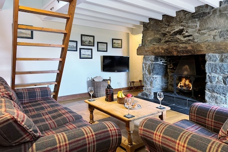 Interior. Bryn Goleu - Three Bedroom Cottage, Sleeps 6