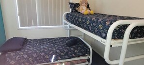 3 bedrooms, WiFi, bed sheets